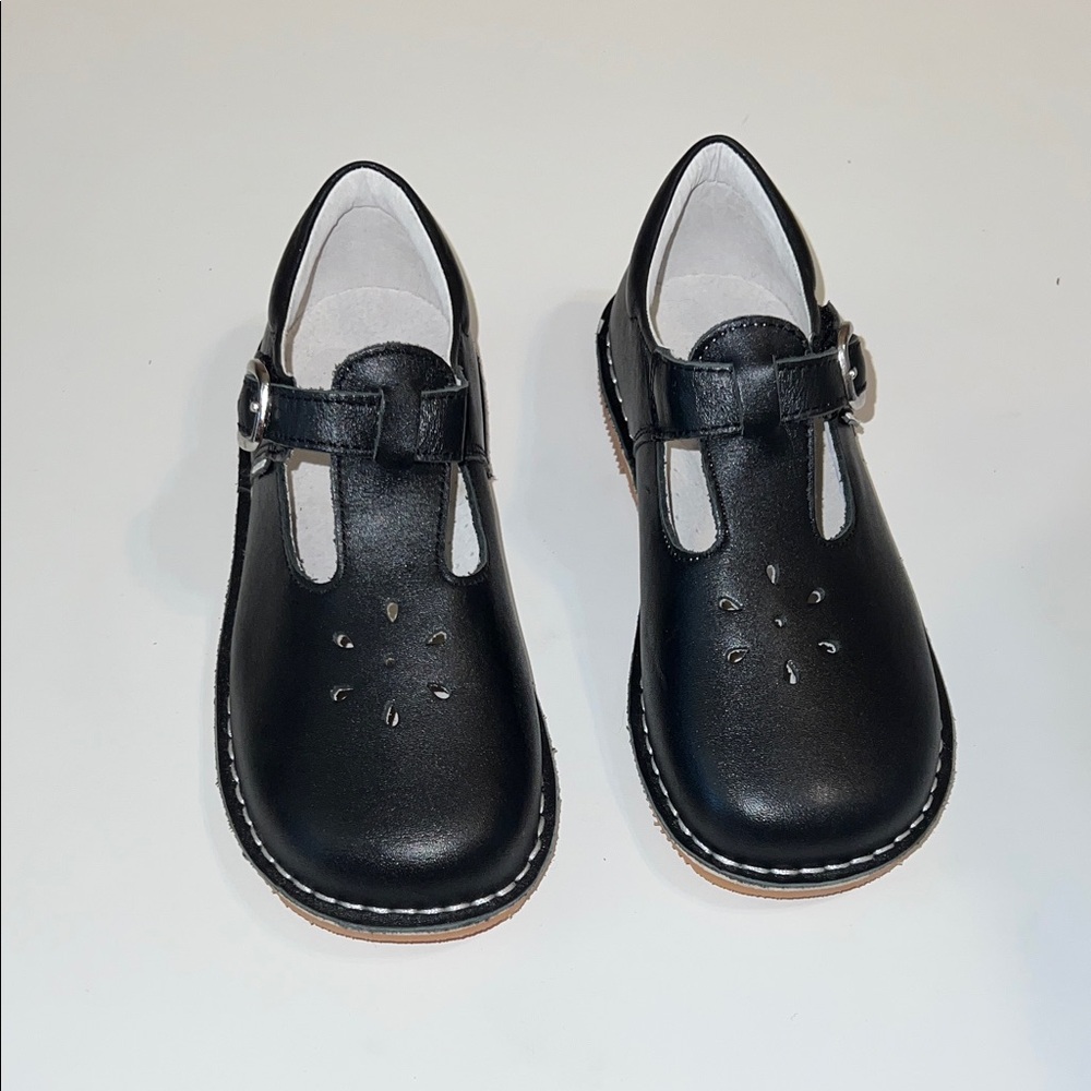 Lamour Girls Classic Black Kids Shoes